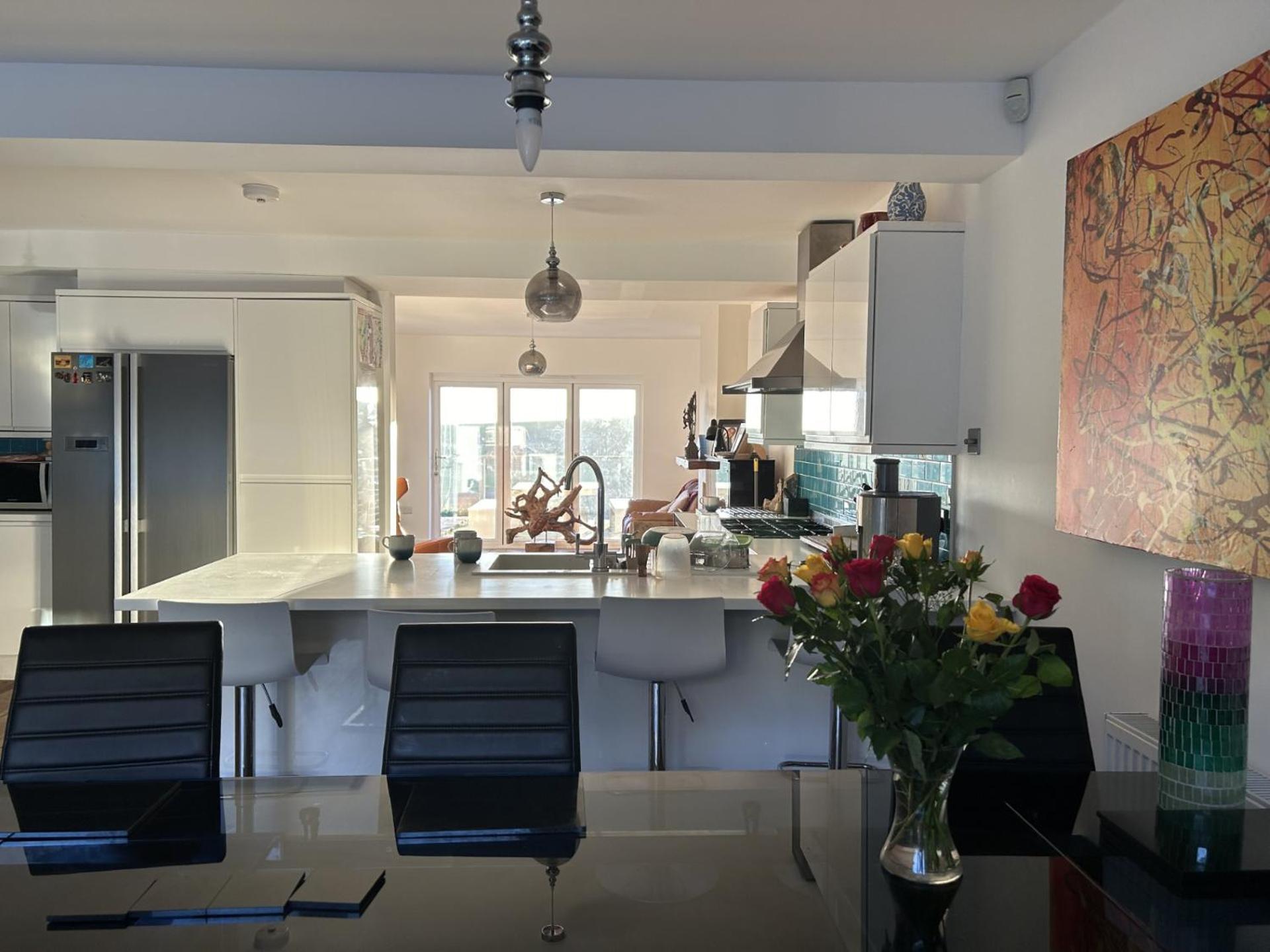 Sanctuary By The Sea With Large Room Including Lounge, Bathroom, Direct Garden Access & Free Parking Brighton Exterior photo